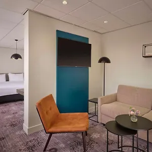 Park Plaza Szálloda